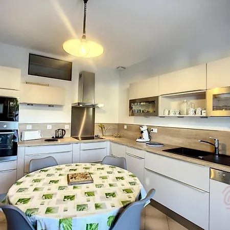 Maison F4 Avec Terrasse, Parking Et Animaux Acceptés - Fr-1-451-185 *
