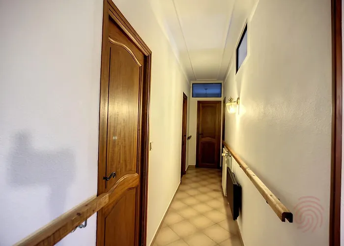 Maison F4 Avec Terrasse, Parking Et Animaux Acceptes - Fr-1-451-185 *
