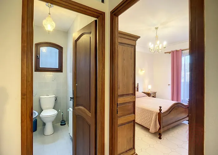 Σπίτι διακοπών Maison F4 Avec Terrasse, Parking Et Animaux Acceptes - Fr-1-451-185 *