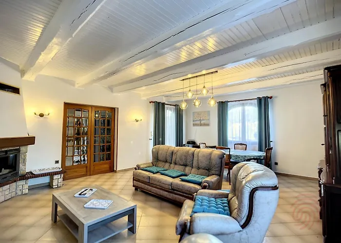 Σπίτι διακοπών Maison F4 Avec Terrasse, Parking Et Animaux Acceptes - Fr-1-451-185