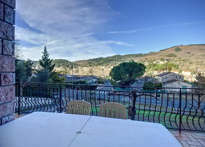 Σπίτι διακοπών Maison F4 Avec Terrasse, Parking Et Animaux Acceptes - Fr-1-451-185 *